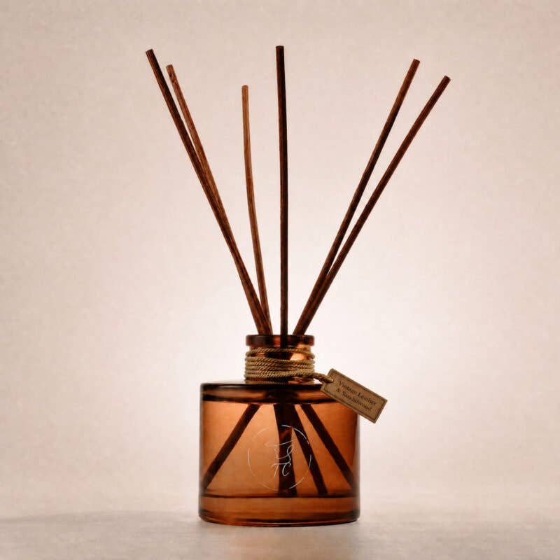 Vintage Leather & Sandalwood Reed Diffuser, Alcohol Free: 100ml