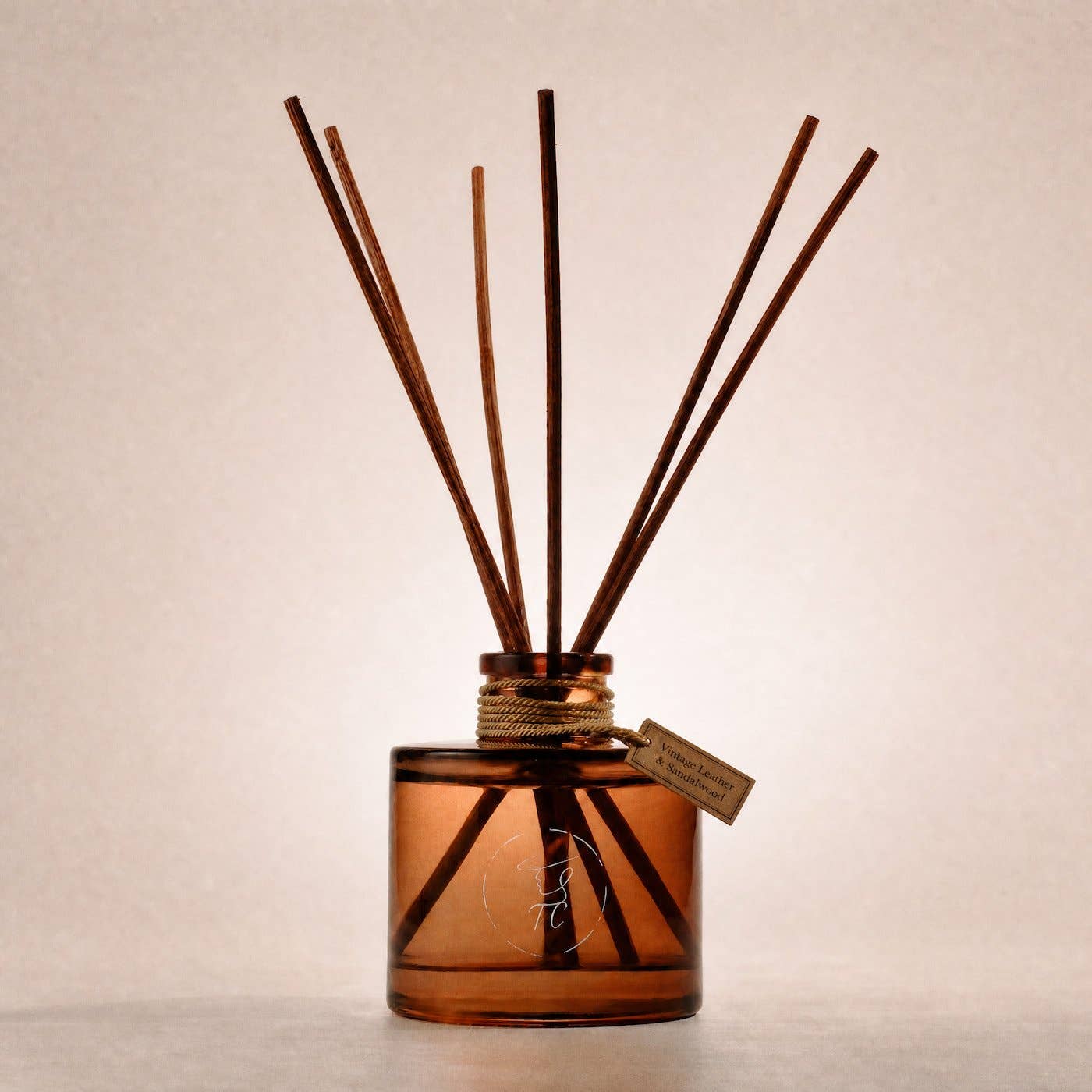 Vintage Leather & Sandalwood Reed Diffuser, Alcohol Free: 100ml