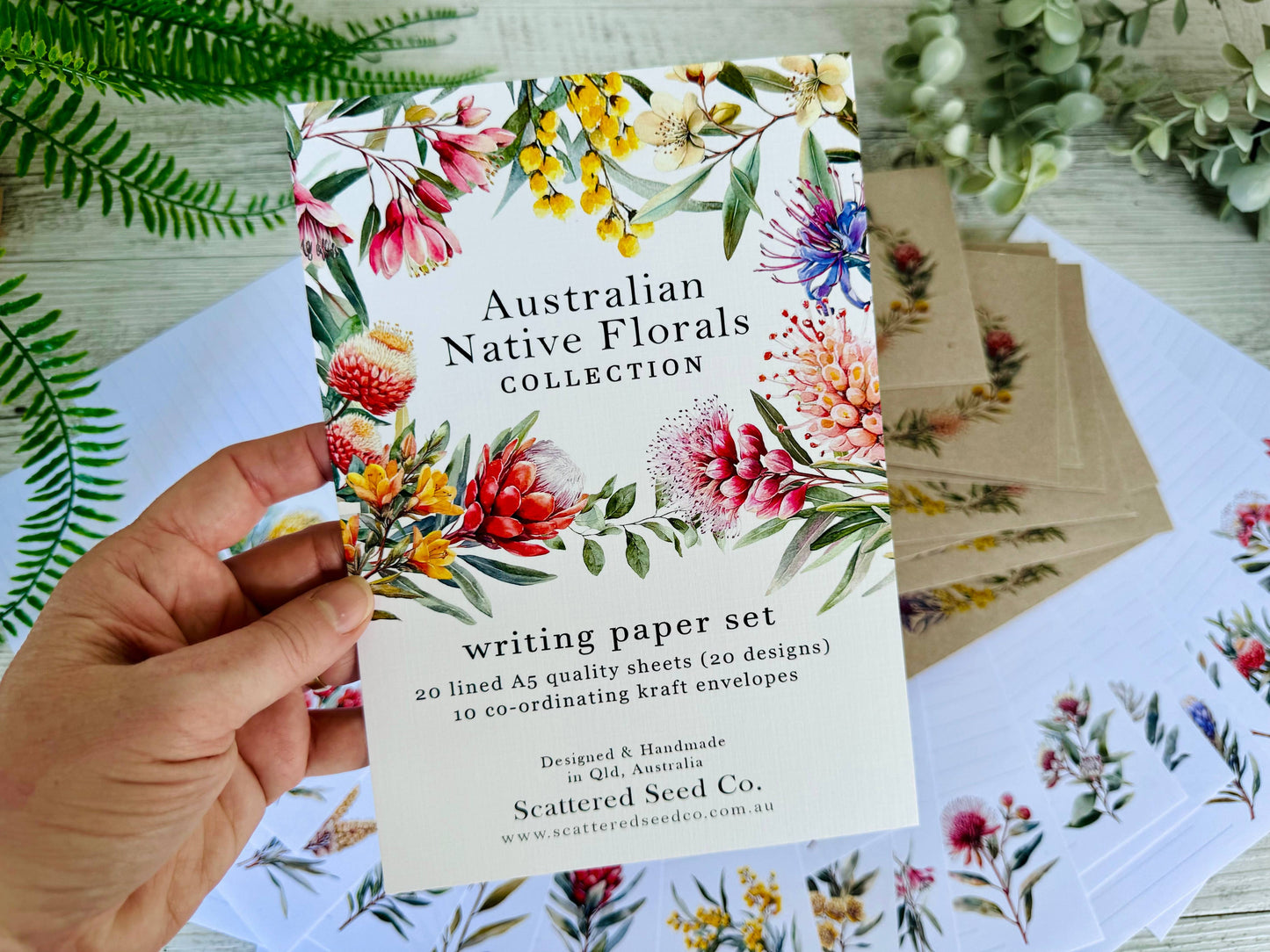 AUSTRALIAN Native Floral Letter Writing set: 12 Pages & 6 envelopes / Lined paper