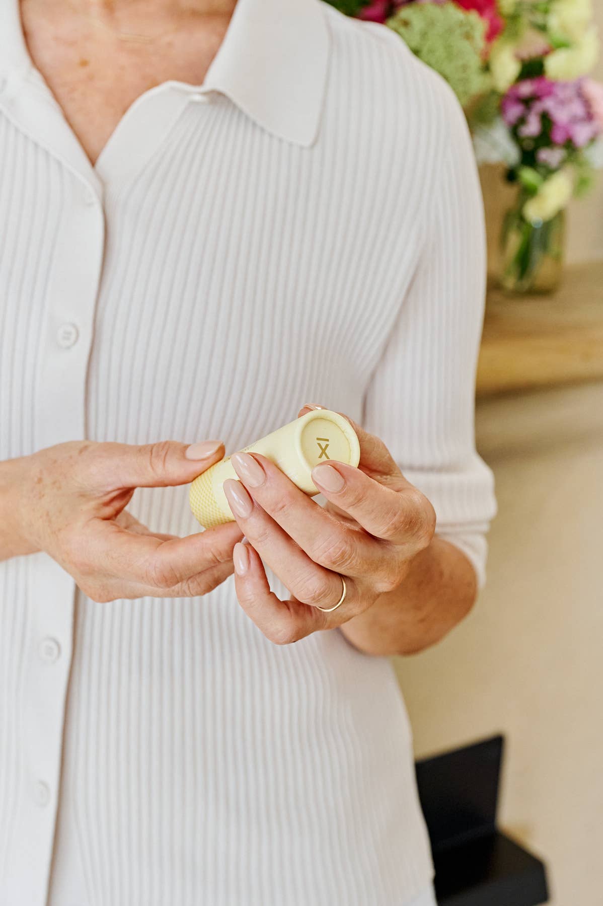 Lip Balm - Lemon & Pink Grapefruit - Pale Yellow - 9gm